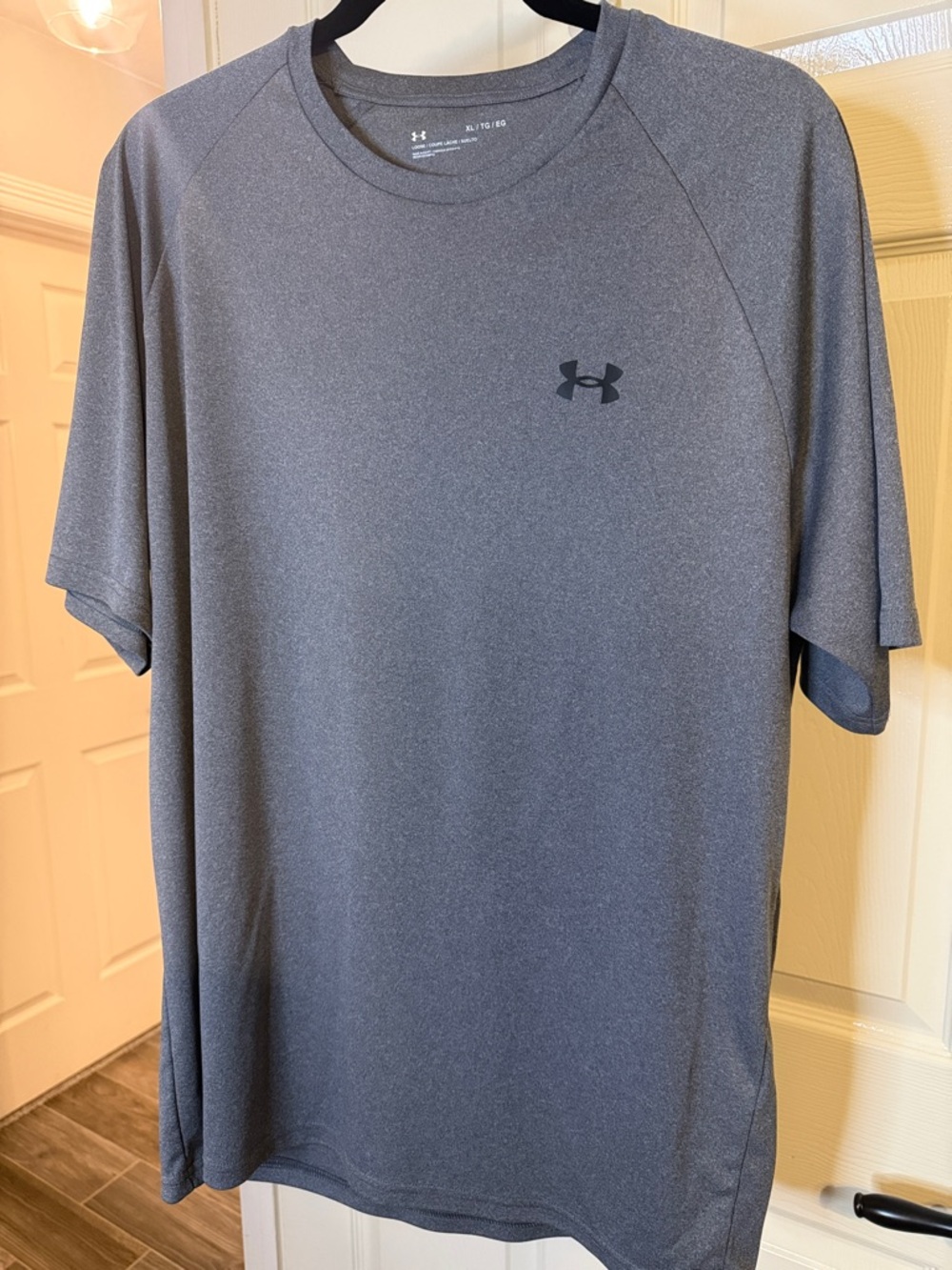 Under Armour Men's Heather Grey Short Sleeve Performance Tee